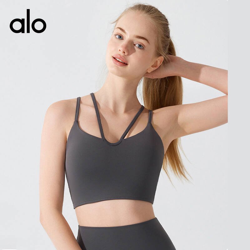 Alo Bra Review: Sculpting Stretch for Yoga & Pilates