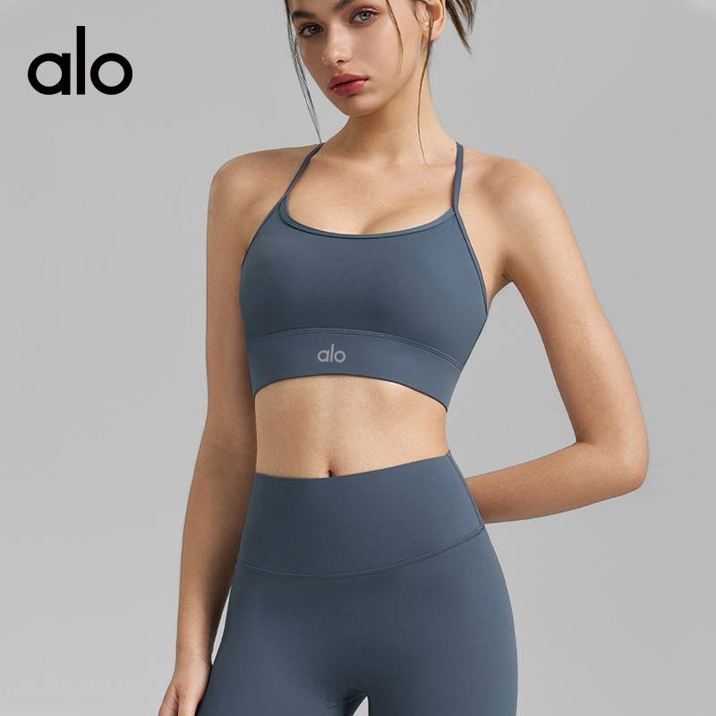 Alo Bra Guide: Support, Fit, Fabric for Yoga & Daily Wear